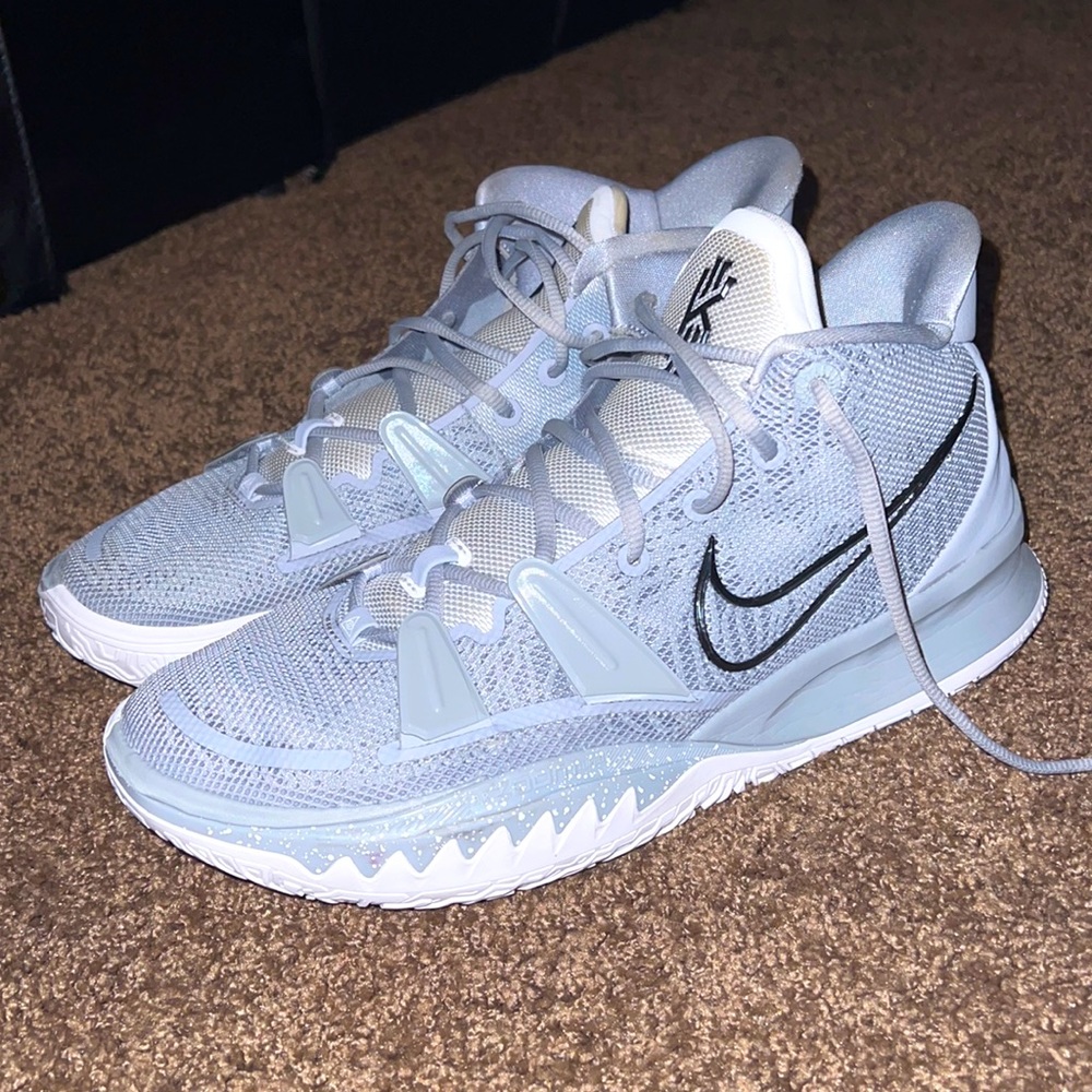 KYRIE 7 TB wolf grey/black-white mens basketball shoes